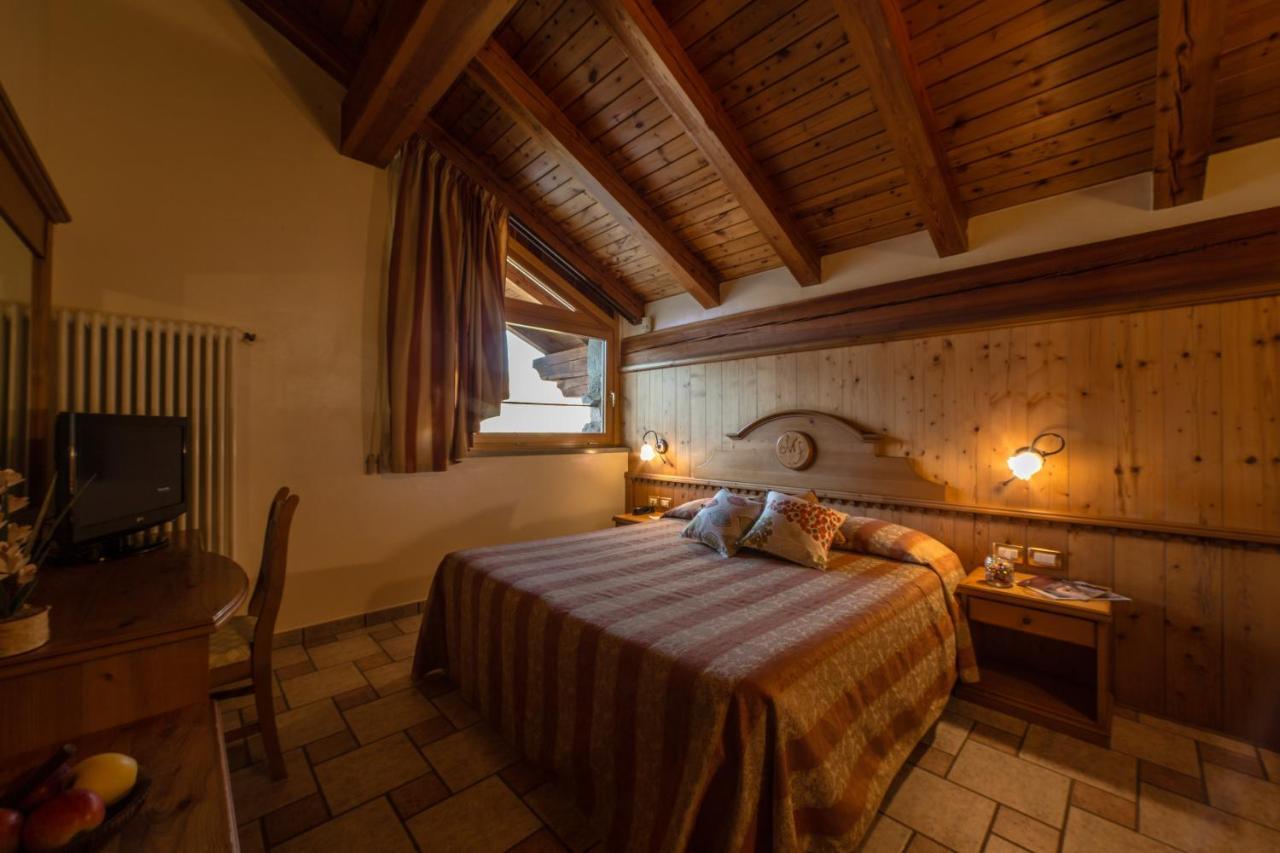 Hotel Lo Fleye Saint-Pierre Exterior photo