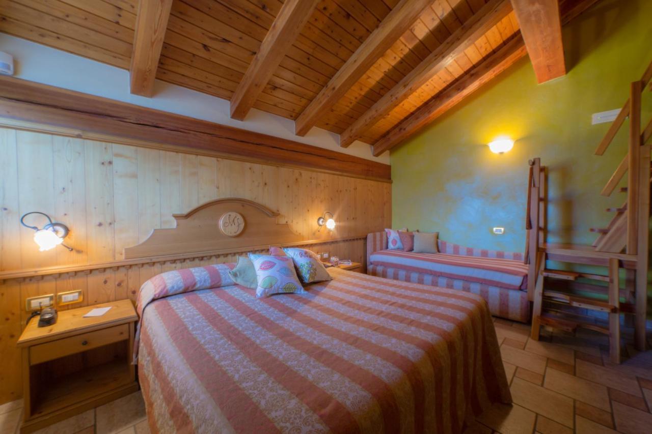 Hotel Lo Fleye Saint-Pierre Exterior photo